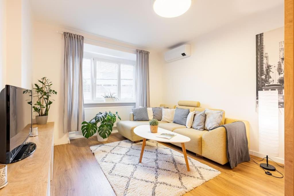 Bnb Slovakia Nivy Bliss Retreat Bratislava Esterno foto