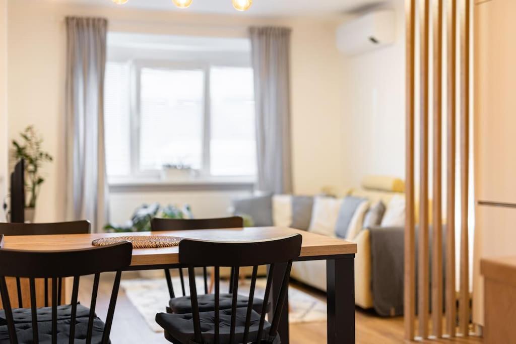 Bnb Slovakia Nivy Bliss Retreat Bratislava Esterno foto